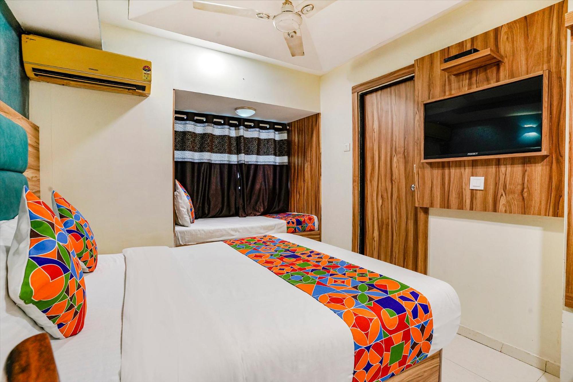 Fabexpress Amber Corp Inn - Nr Nesco Exhibition Center Mumbai Exterior photo