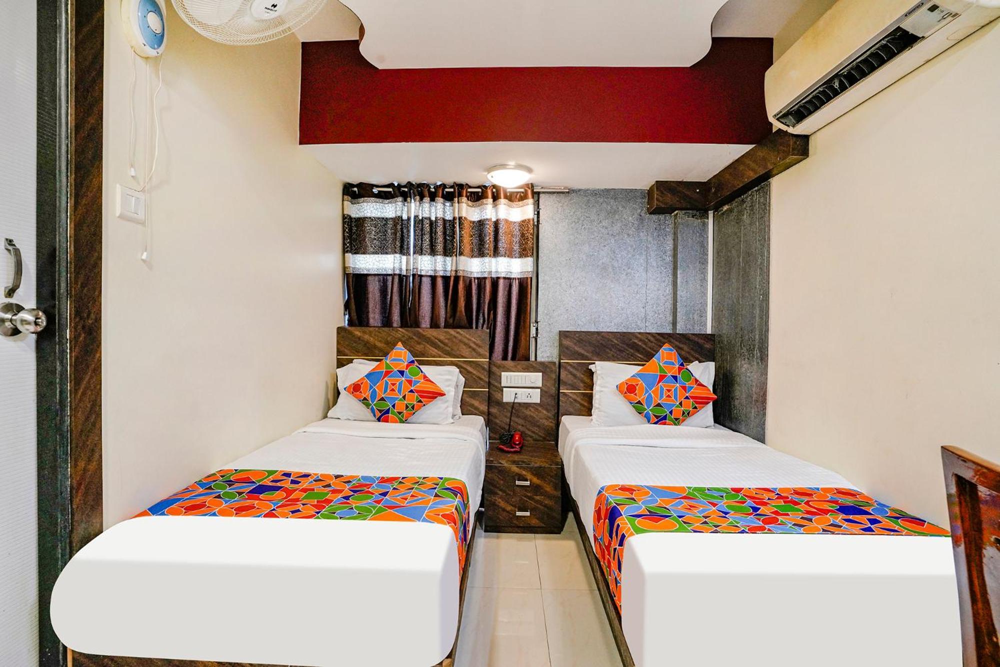 Fabexpress Amber Corp Inn - Nr Nesco Exhibition Center Mumbai Exterior photo